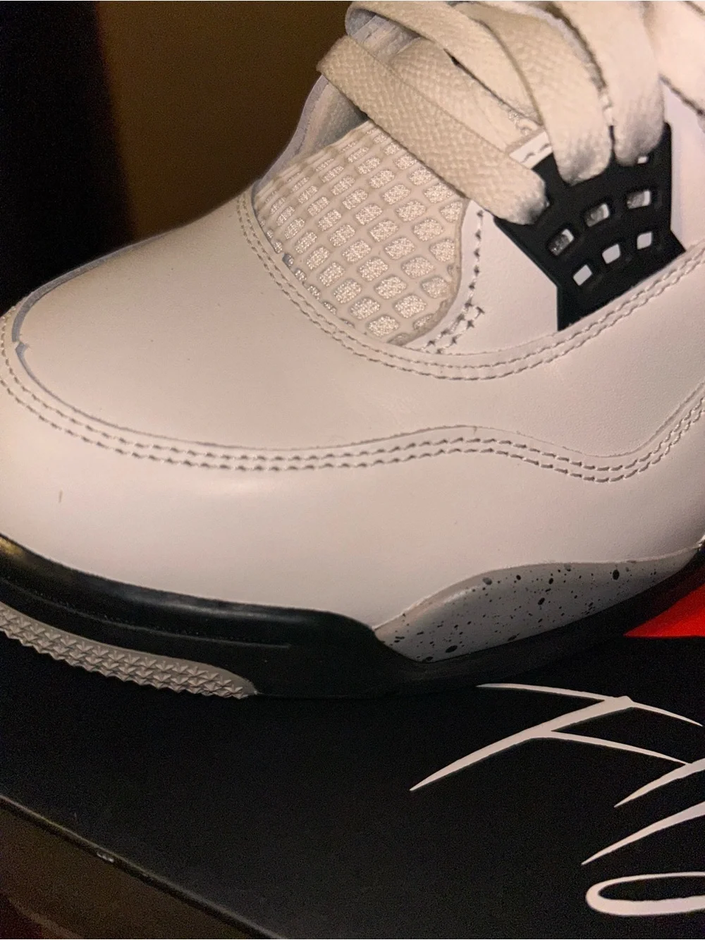 Jordan 4 “White Cement 2025”